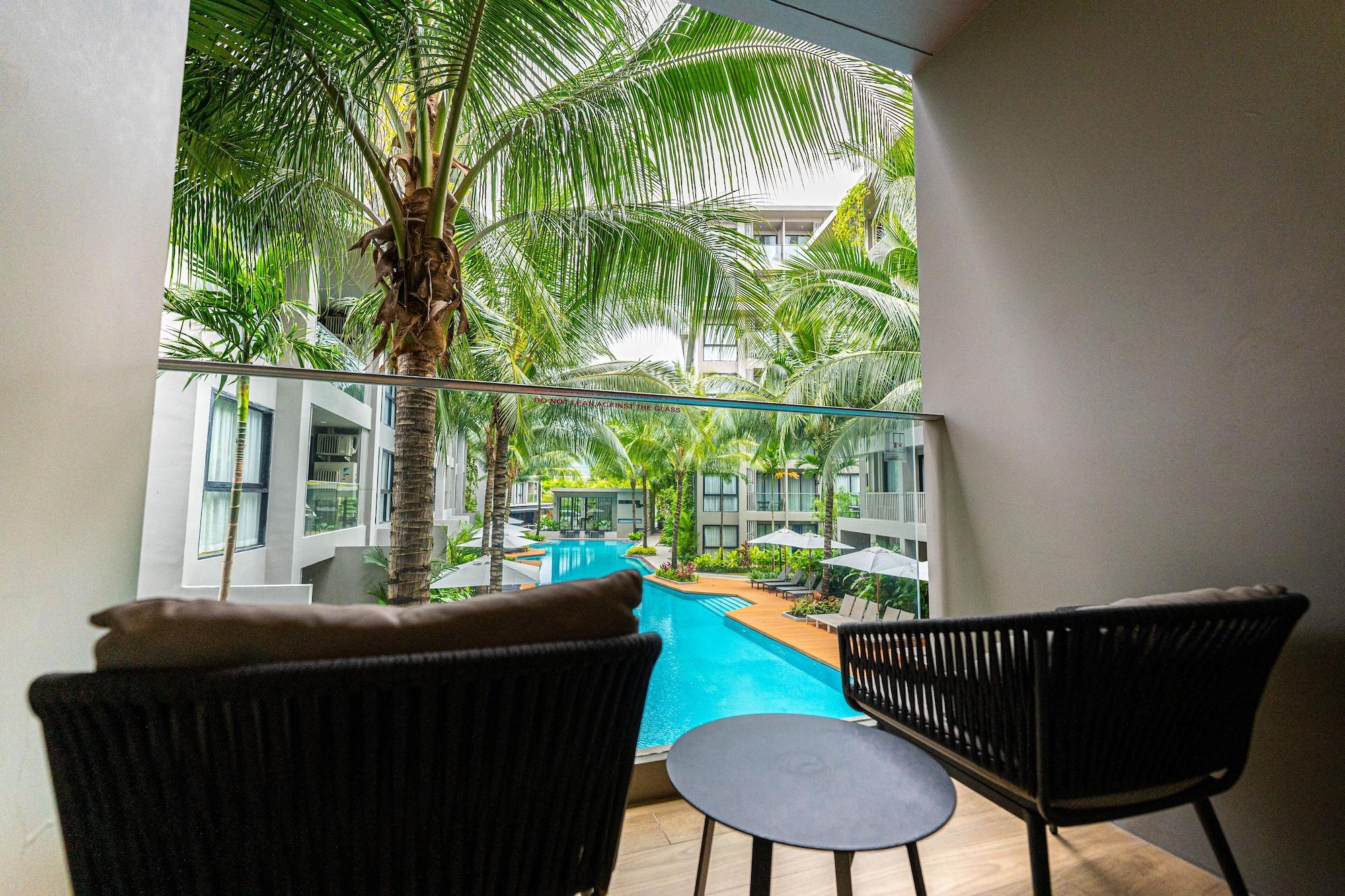 Diamond Phuket Official Account Отель