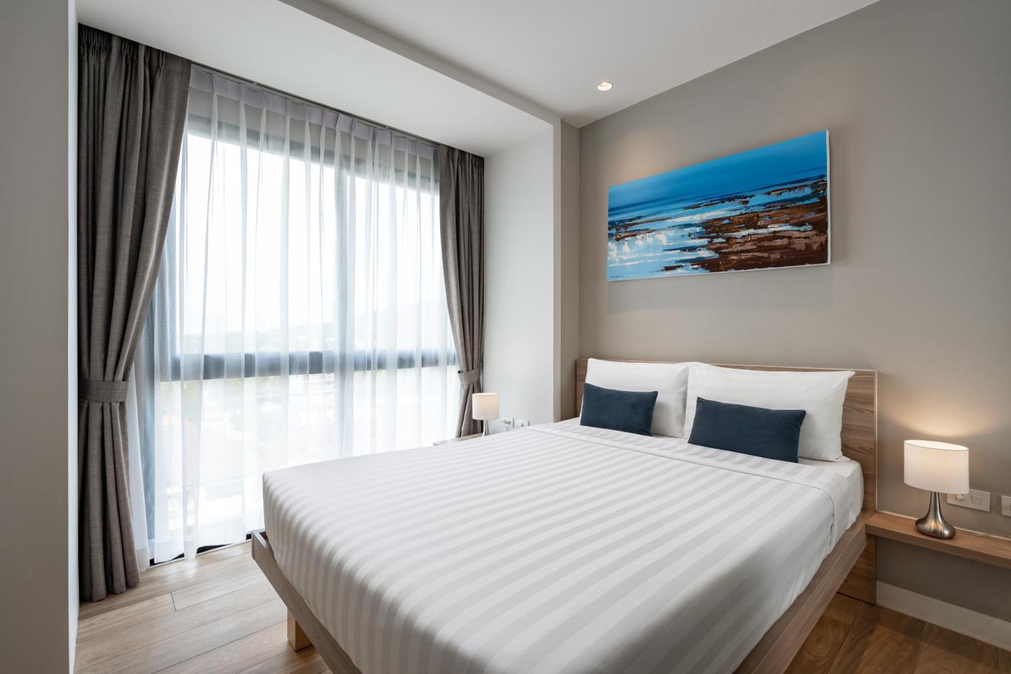 Diamond Phuket Official Account Отель